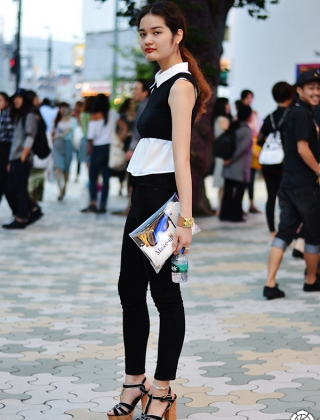 crop top sur chemise