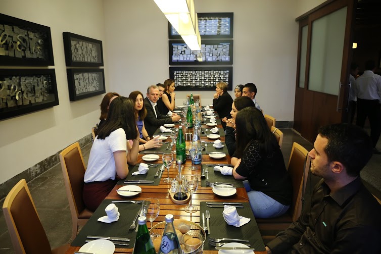 Othmane Dahraoui, Premier chef Algérien à la tête des cuisines du Meridien d'Oran