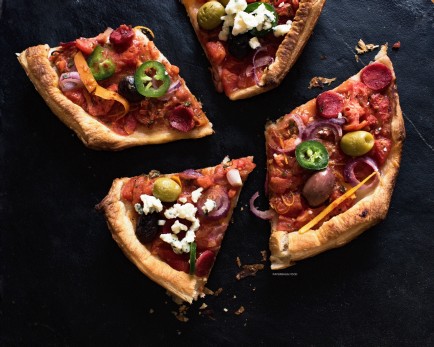 Pizza à la sauce tomates et carottes