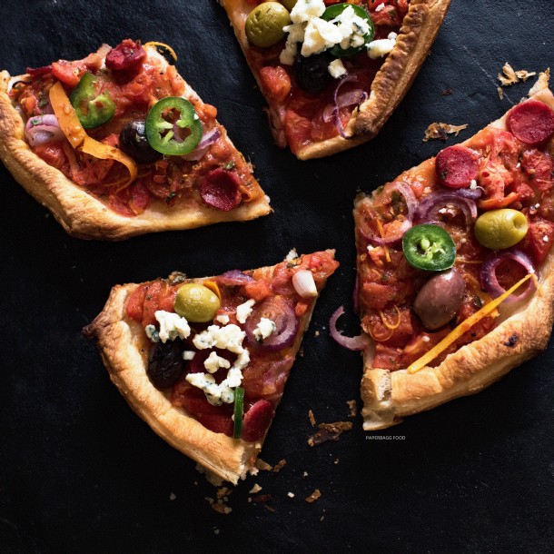 Pizza à la sauce tomates et carottes